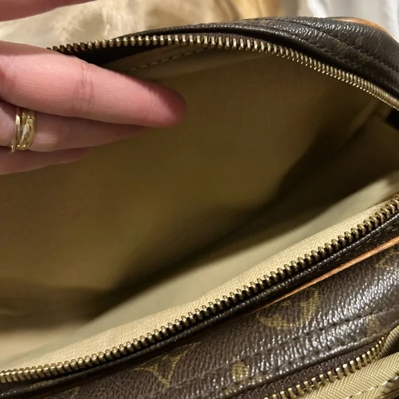 Louis Vuitton Dark Brown Monogram Messenger Bag - Picture 6 of 16